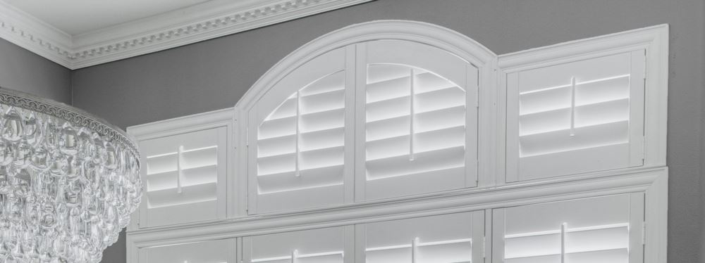 Close up of the white polywood shutter arch.